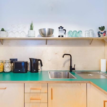 The Plywood Flat, Modern Style In A Traditional Tenement EDI Buitenkant foto