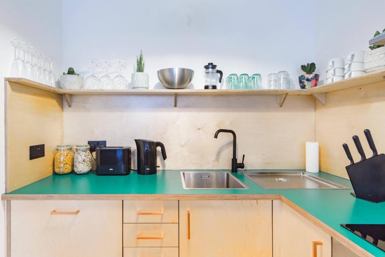 The Plywood Flat, Modern Style In A Traditional Tenement EDI Buitenkant foto