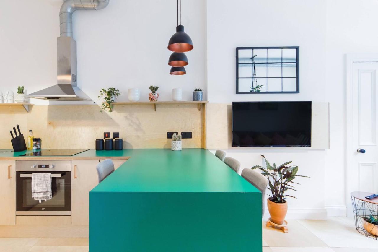 The Plywood Flat, Modern Style In A Traditional Tenement EDI Buitenkant foto