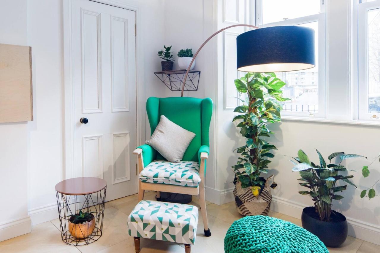 The Plywood Flat, Modern Style In A Traditional Tenement EDI Buitenkant foto