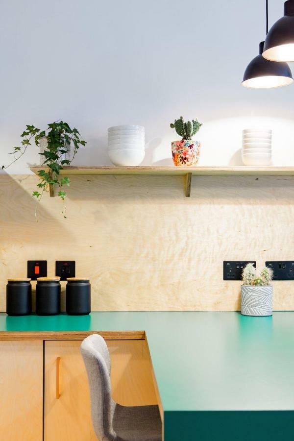 The Plywood Flat, Modern Style In A Traditional Tenement EDI Buitenkant foto